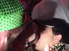 neverbeforeseen Mardi Gras Girls Flashing Pussy And Tits On The Streets Of New Orleans - SouthBeachCoeds