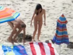 peeping Naturist Beach ***