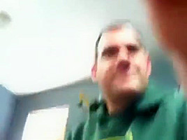 snakedoctor en la oficina se masturba sexy Step daddy