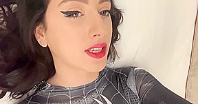 spider woman se fait baiser la chatte