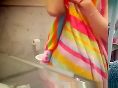 teen 18+ spied peeing and dressing