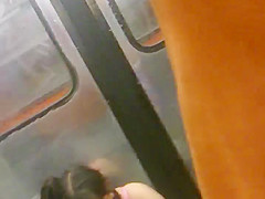 tetas en el metro